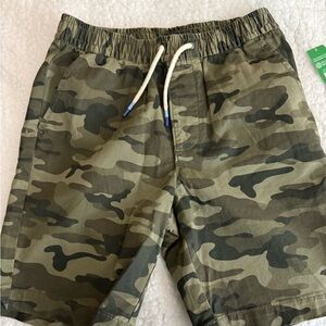⭐️ 3/$20 NWT GAP Green boys  Camouflage Shorts-size 12 xl